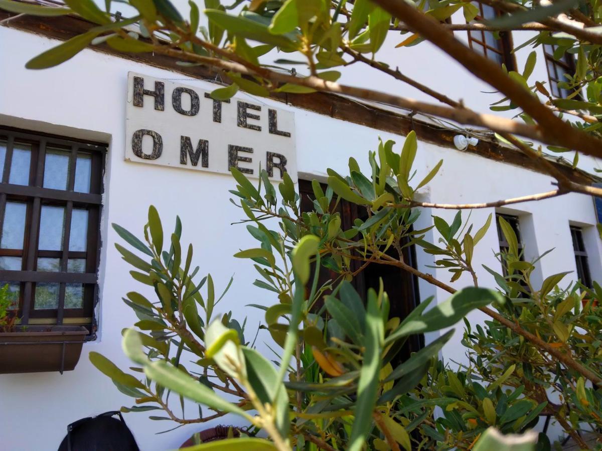 Hotel Omer Berat Exterior foto