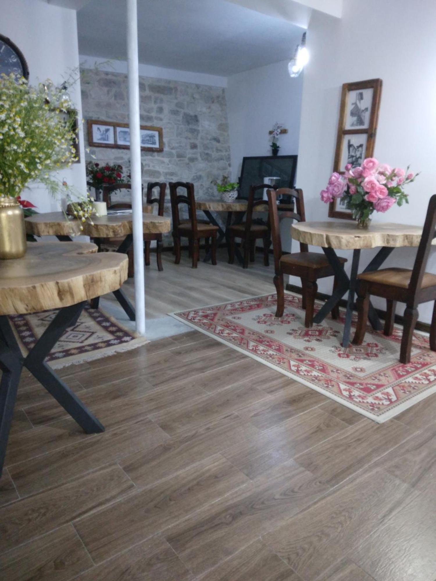 Hotel Omer Berat Habitación foto